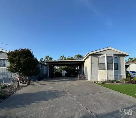 1566 Crown Rd, Petaluma, CA 94954 photo 4