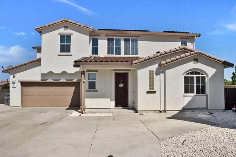 227 Wisteria Cir, Vacaville, CA 95687