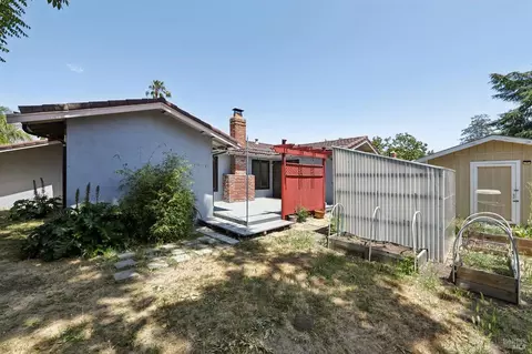 Exterior - 888 Greenway Dr, Martinez, CA 94553 photo 6 of 10