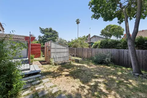 Exterior - 888 Greenway Dr, Martinez, CA 94553 photo 5 of 10