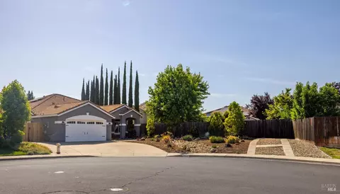 Exterior - 1024 Feather River Ct, Vacaville, CA 95688 photo 2 of 27