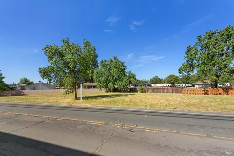 8185 Old Redwood Hwy, Windsor, CA 95492 photo 2