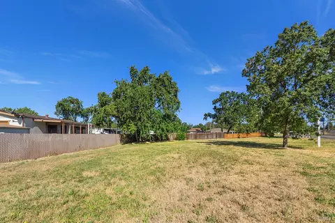 8185 Old Redwood Hwy, Windsor, CA 95492 photo 5