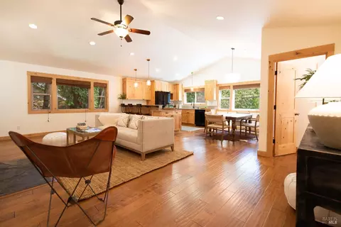 9001 River Rd, Forestville, CA 95436 photo 2