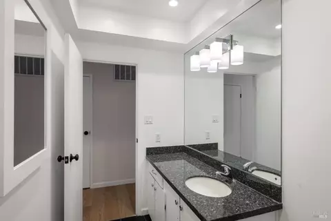 Bath - 3524 Cascade St, Napa, CA 94558 photo 6 of 6
