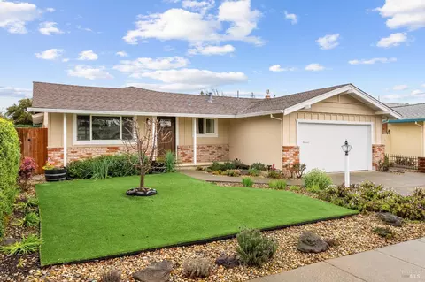Exterior - 3524 Cascade St, Napa, CA 94558 photo 3 of 18