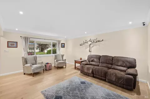Living - 3524 Cascade St, Napa, CA 94558 photo 1 of 6