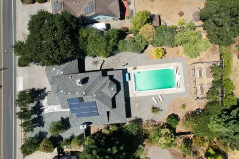 Exterior - 8704 Cypress Ave, Cotati, CA 94931 photo 6 of 16