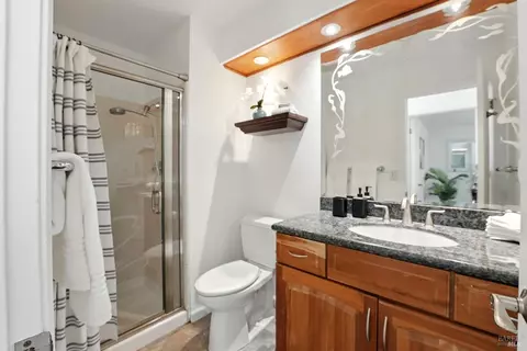Bath - 8704 Cypress Ave, Cotati, CA 94931 photo 1 of 7