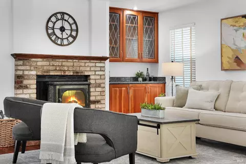 Living - 8704 Cypress Ave, Cotati, CA 94931 photo 2 of 3