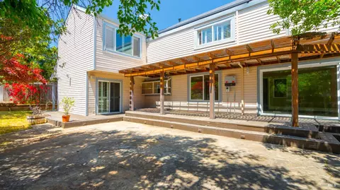 729 Bolero Ct, Novato, CA 94945