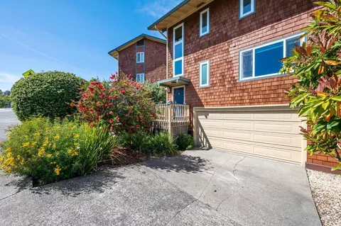 490 S Eliseo Dr, Greenbrae, CA 94904