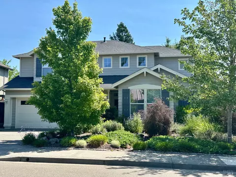 134 Douglas Fir Cir, Cloverdale, CA 95425