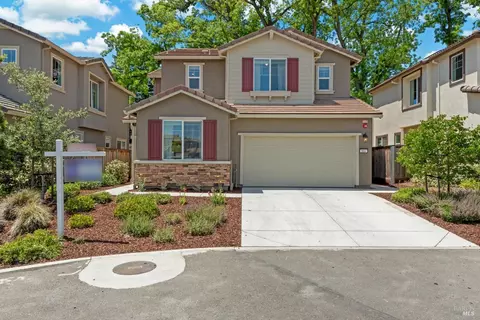 Exterior - 866 Fruit Stand Cir, Vacaville, CA 95688 photo 9 of 11