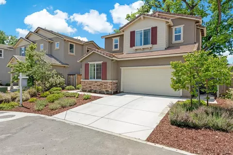 Exterior - 866 Fruit Stand Cir, Vacaville, CA 95688 photo 2 of 11