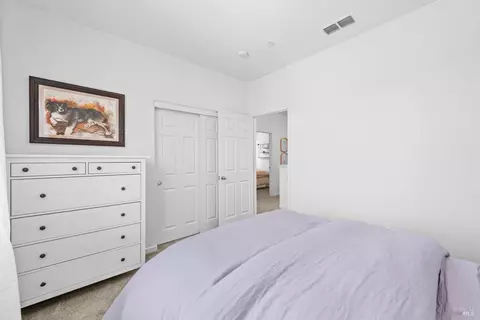 Bedroom - 866 Fruit Stand Cir, Vacaville, CA 95688 photo 6 of 6