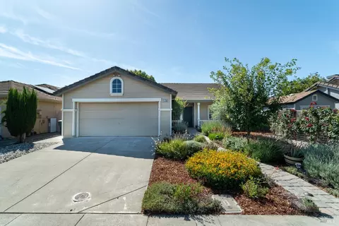Exterior - 1735 Marenda Dr, Dixon, CA 95620 photo 9 of 9