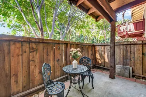 652 Arcadia Dr, Vacaville, CA 95687 photo 32