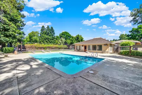 652 Arcadia Dr, Vacaville, CA 95687 photo 40