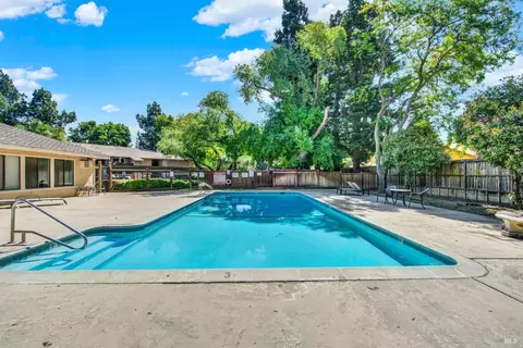 652 Arcadia Dr, Vacaville, CA 95687 photo 39