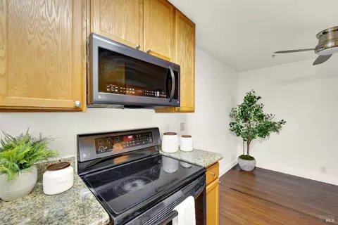 652 Arcadia Dr, Vacaville, CA 95687 photo 17
