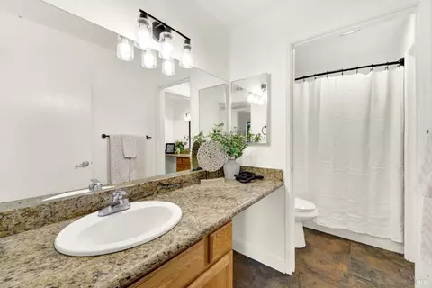 652 Arcadia Dr, Vacaville, CA 95687 photo 22