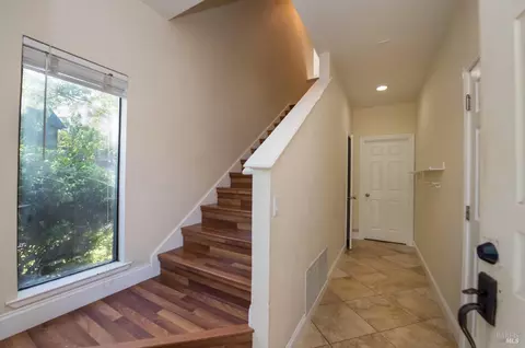 Entry Way - 1 Liberty Ln, Petaluma, CA 94952 photo 2 of 2