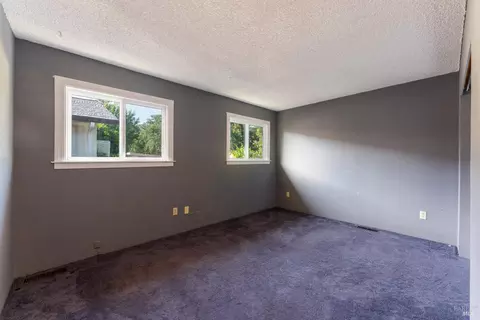 425 Washo Dr, Ukiah, CA 95482 photo 10