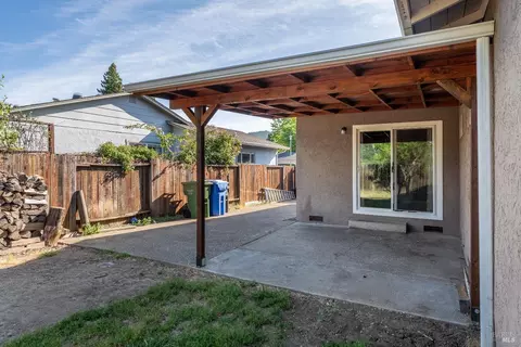 425 Washo Dr, Ukiah, CA 95482 photo 20