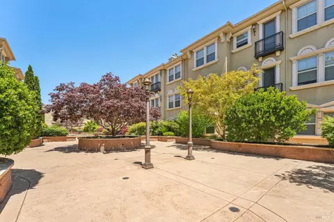 Exterior - 1224 Sonata Dr, Vallejo, CA 94591 photo 4 of 16