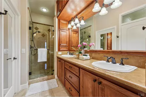Bath - 1224 Sonata Dr, Vallejo, CA 94591 photo 3 of 3
