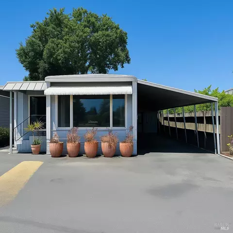 103 Reed Cir, Napa, CA 94558