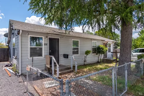 530 Wall St, Windsor, CA 95492