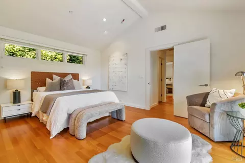 Bedroom - 3 Wainwright Pl, Mill Valley, CA 94941 photo 1 of 7