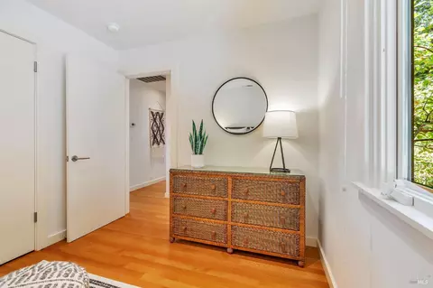 Bedroom - 3 Wainwright Pl, Mill Valley, CA 94941 photo 7 of 7
