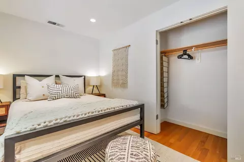 Bedroom - 3 Wainwright Pl, Mill Valley, CA 94941 photo 6 of 7