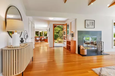 Entry Way - 3 Wainwright Pl, Mill Valley, CA 94941 photo 2 of 3
