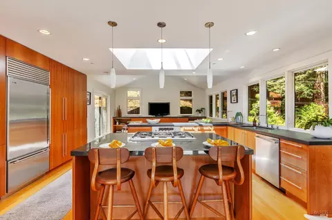 Kitchen - 3 Wainwright Pl, Mill Valley, CA 94941 photo 3 of 11
