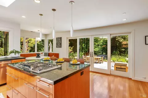 Kitchen - 3 Wainwright Pl, Mill Valley, CA 94941 photo 6 of 11