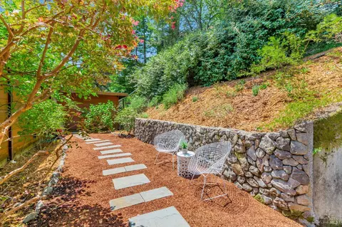 Exterior - 3 Wainwright Pl, Mill Valley, CA 94941 photo 5 of 15