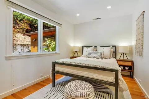 Bedroom - 3 Wainwright Pl, Mill Valley, CA 94941 photo 5 of 7