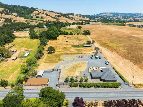 4210 Snyder Ln, Santa Rosa, CA 95404