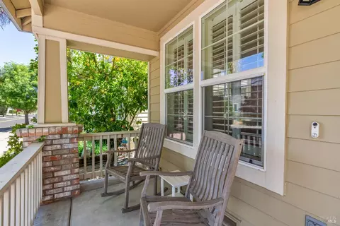 Exterior - 8416 Trione Cir, Windsor, CA 95492 photo 2 of 5