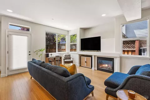 Living - 8416 Trione Cir, Windsor, CA 95492 photo 1 of 1