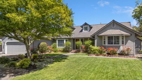 1243 Melissa Ct, Santa Rosa, CA 95409