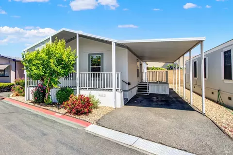 47 Lemon Tree Cir, Vacaville, CA 95687 photo 3