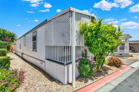 47 Lemon Tree Cir, Vacaville, CA 95687 photo 8