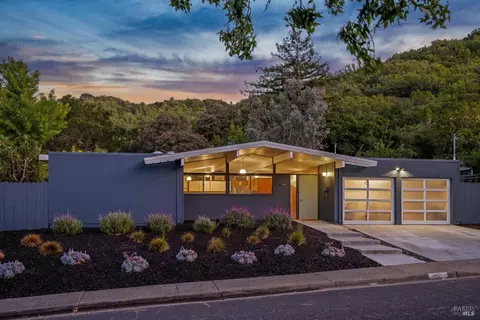 89 De La Guerra Rd, San Rafael, CA 94903
