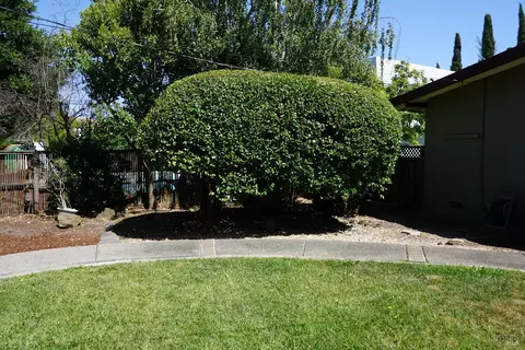 Exterior - 242 Bergwall Way, Vallejo, CA 94591 photo 4 of 11