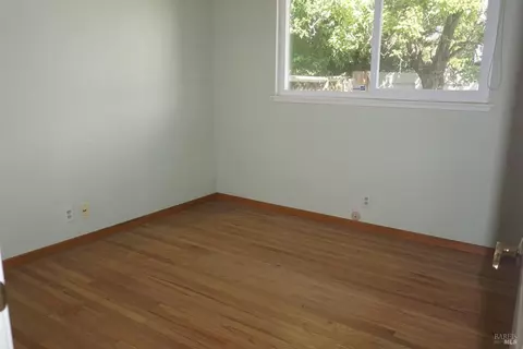 Bedroom - 242 Bergwall Way, Vallejo, CA 94591 photo 3 of 4